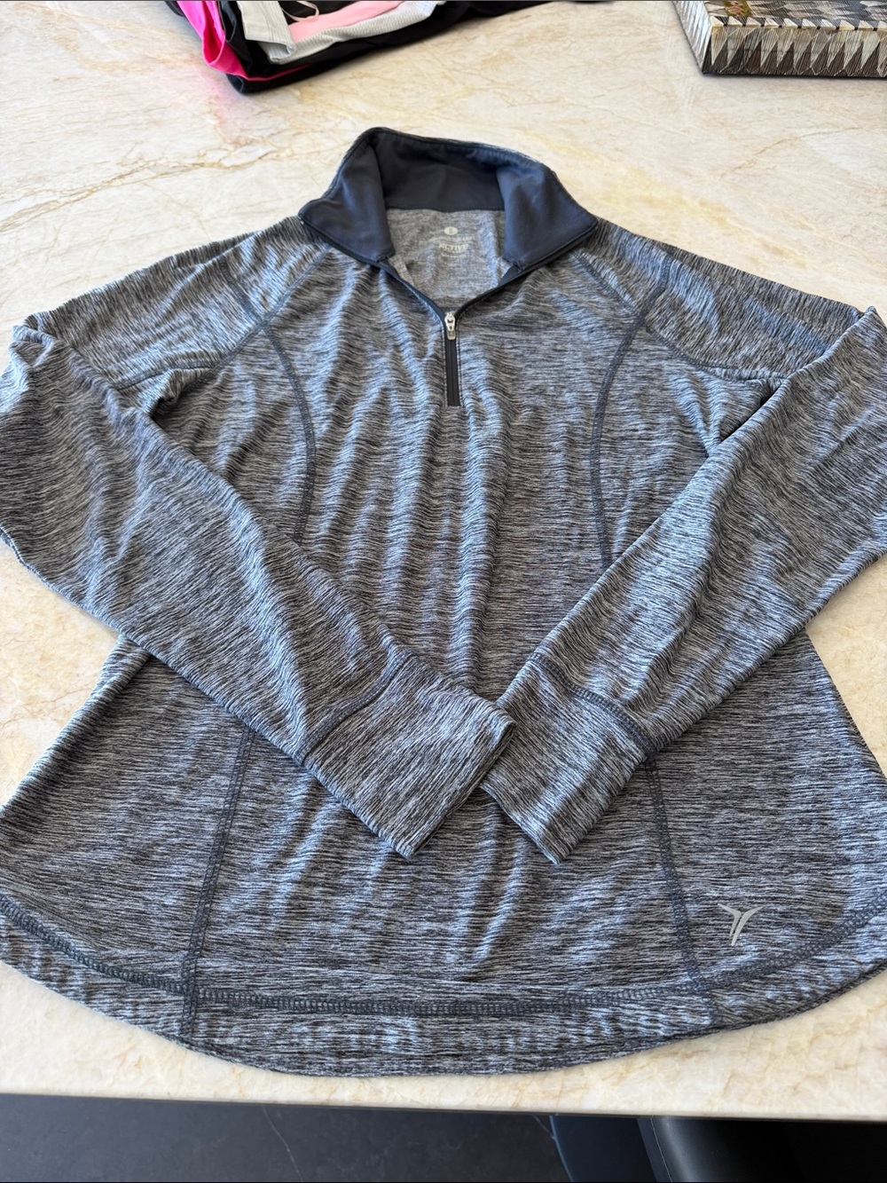 Old Navy Gray Quarter-Zip Heathered Pullover